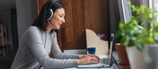 Apprendre des langues étrangères grâce aux formations en ligne