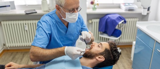 Santé et médico-social : travail temporaire dans les établissements de santé et les ESSMS